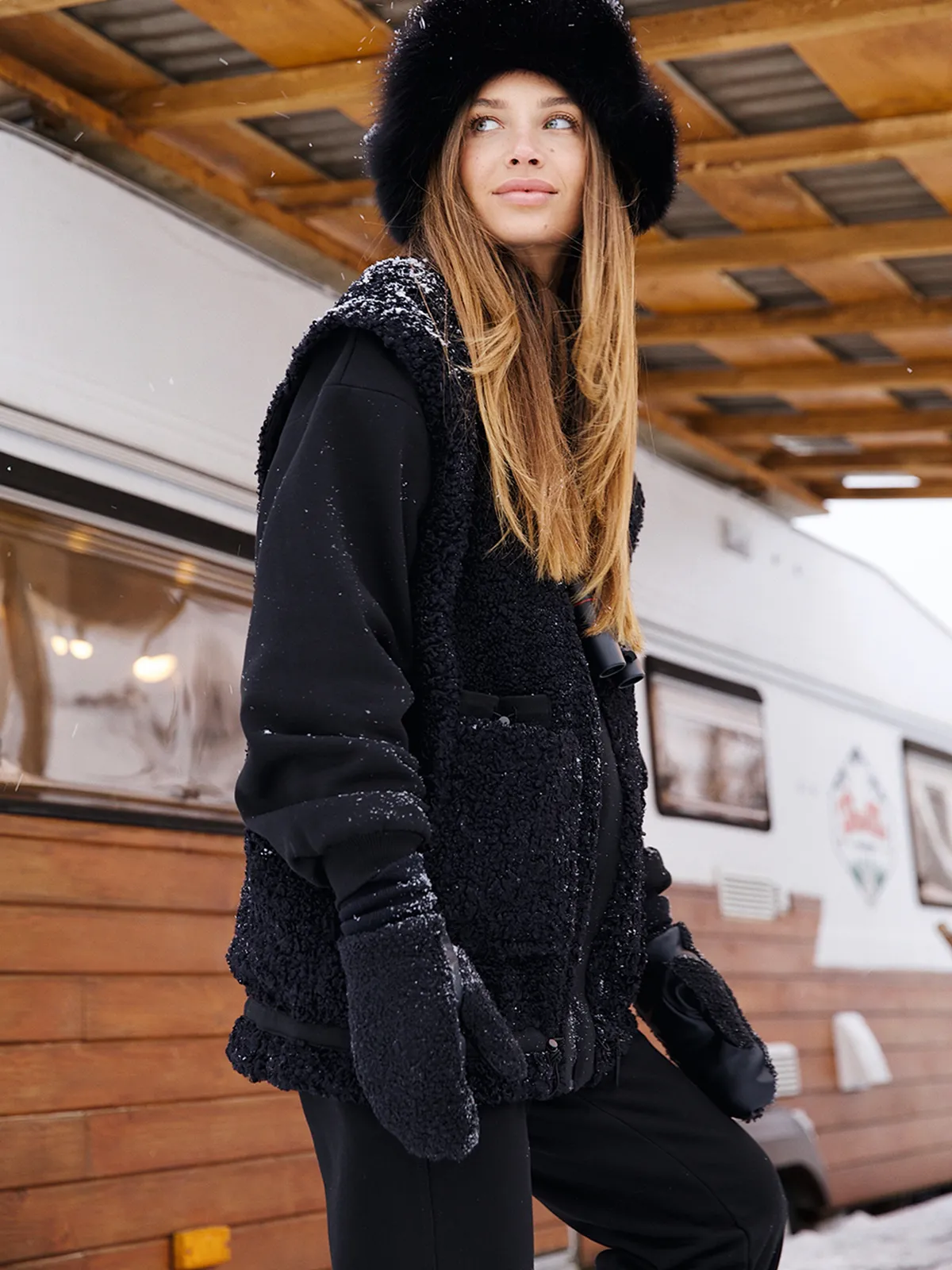JACKET FLUFFY BLACK – 7